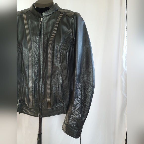 Harley-Davidson Authentic Leather Riding Jacket Size Large. - Picture 8 of 15
